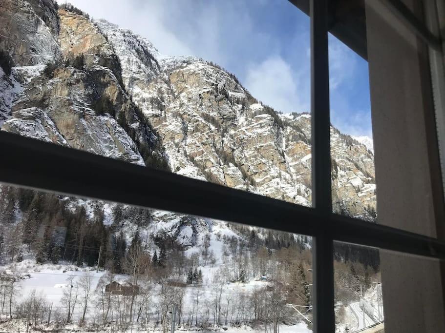Nina With Garage Direct Train To Zermatt *
