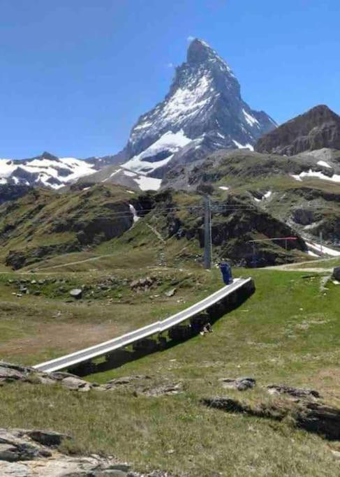 Nina With Garage Direct Train To Zermatt Apartment *